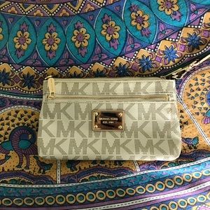 Michael Kors wristlet